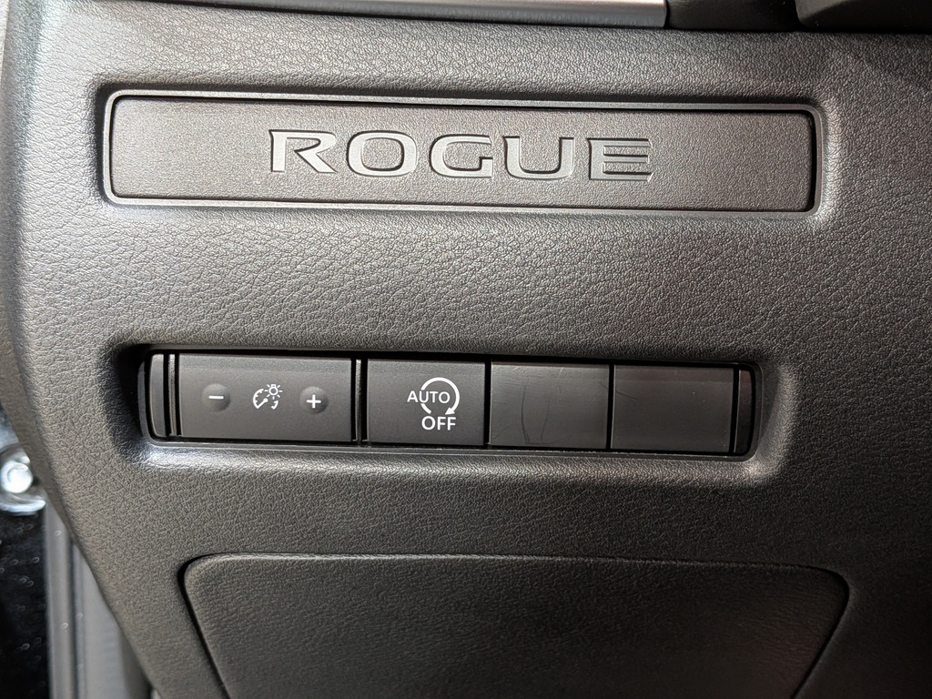 Nissan Rogue 2024