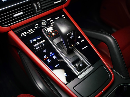used 2023 Porsche Cayenne car