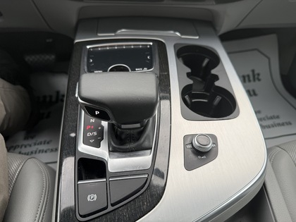 used 2019 Audi Q7 car, priced at $27,950