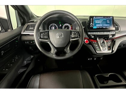 used 2025 Honda Odyssey car, priced at $54,998