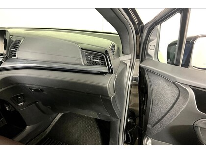used 2025 Honda Odyssey car, priced at $54,998