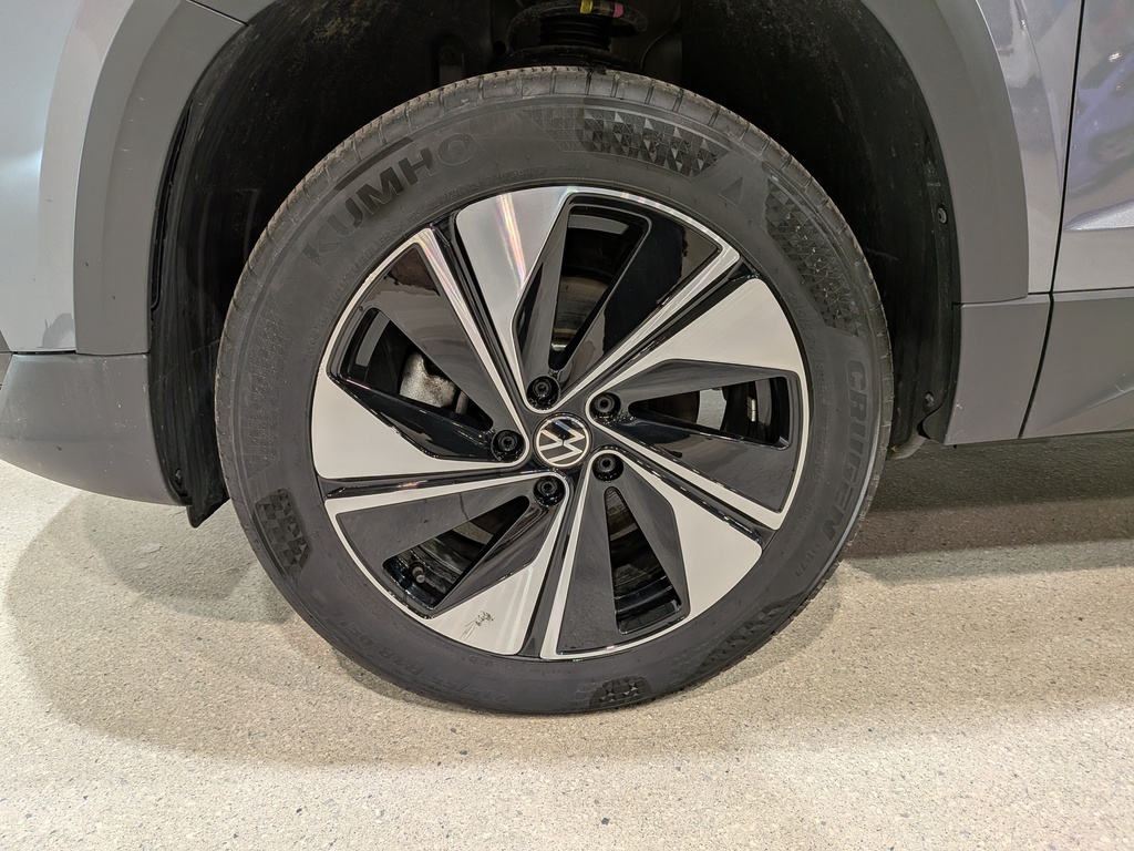 Volkswagen Taos 2024