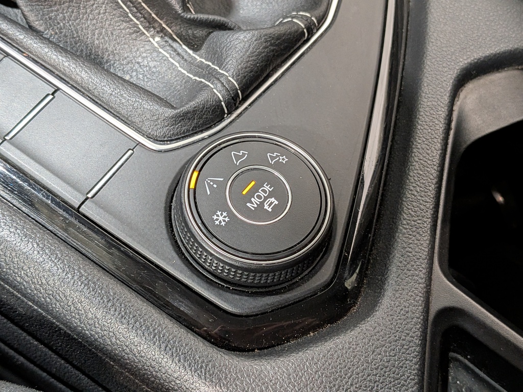 Volkswagen Taos 2024