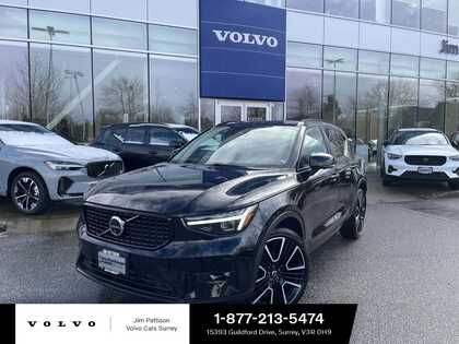 Volvo XC40 B5 Ultimate Dark Theme AWD 2024
