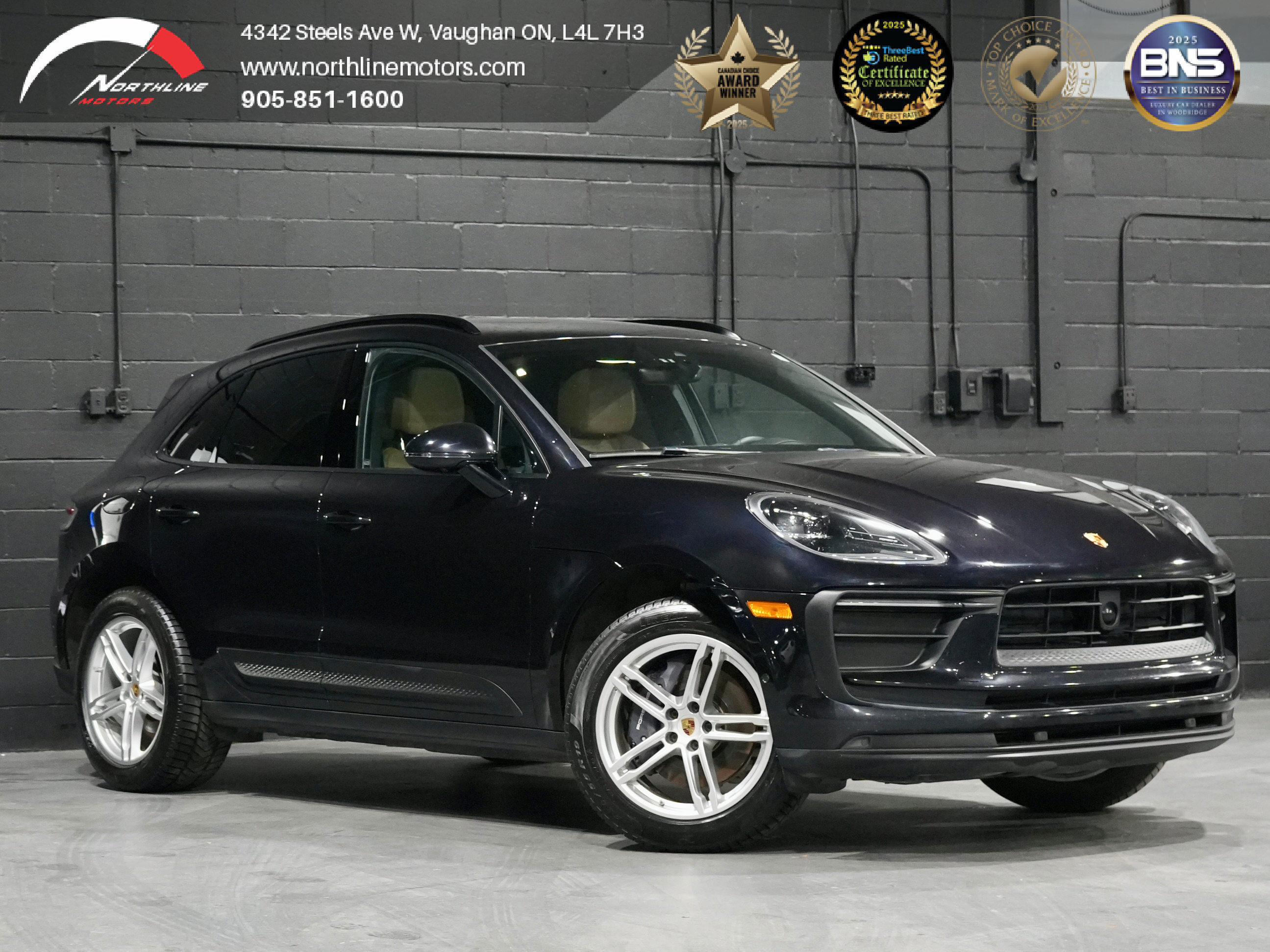 Black 2023 Porsche Macan AWD SUV / Crossover All-Wheel Drive 7-Speed Automatic