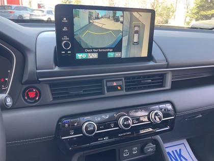 used 2025 Honda Pilot car, priced at $62,900