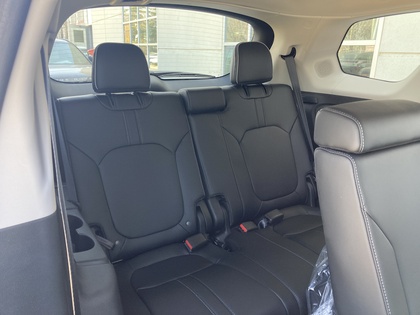 used 2025 Honda Pilot car, priced at $62,900