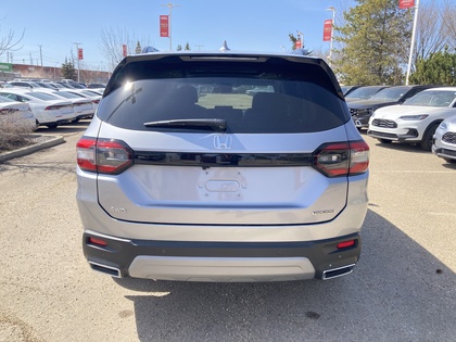 used 2025 Honda Pilot car, priced at $62,900