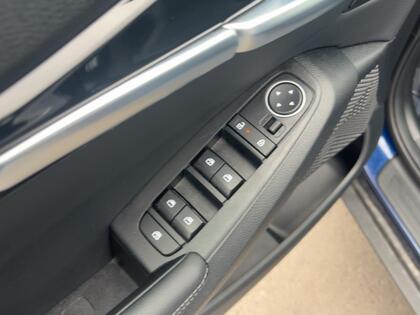 used 2025 Kia Seltos car, priced at $31,888