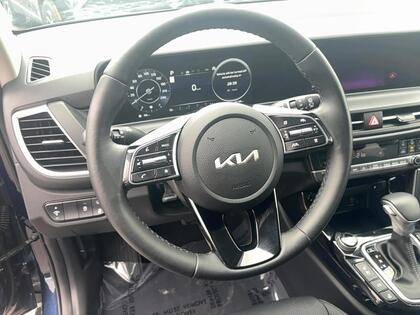 used 2025 Kia Seltos car, priced at $31,888