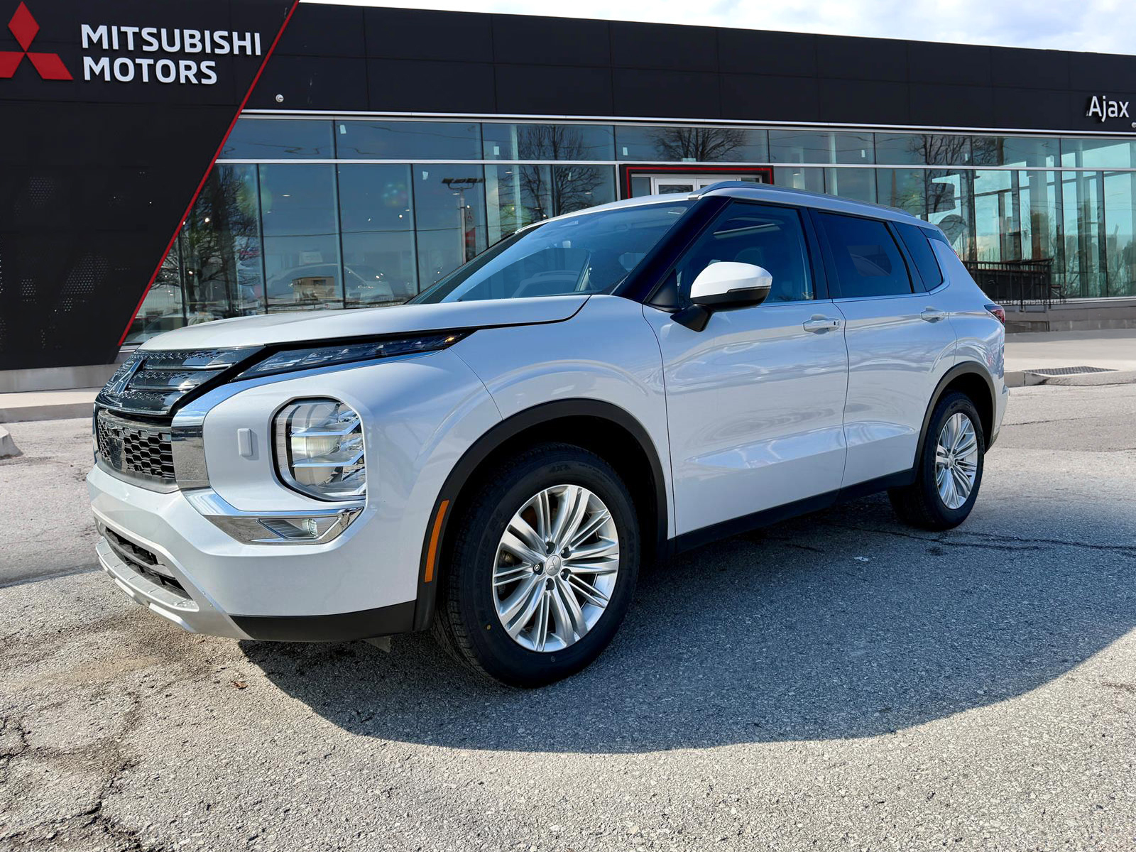 2024 Mitsubishi Outlander