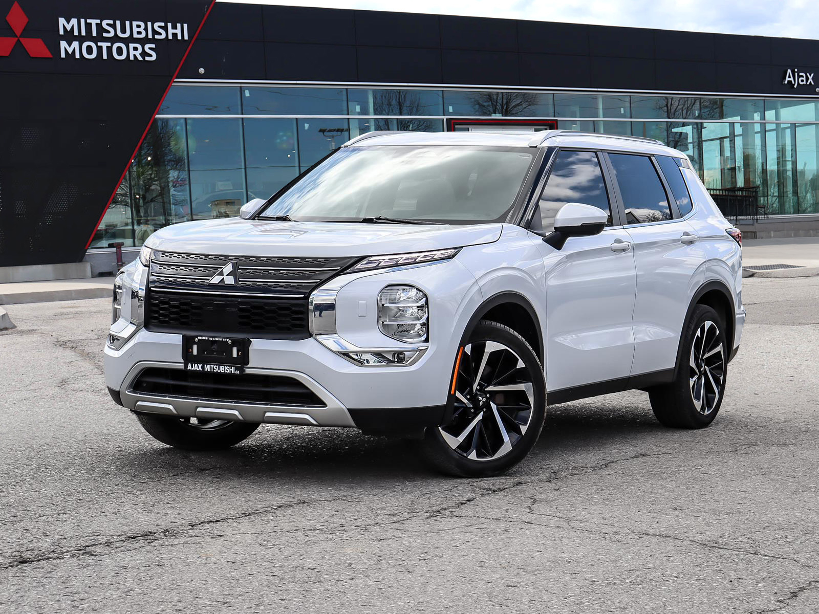 2024 Mitsubishi Outlander