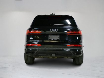 used 2022 Audi Q7 car, priced at $46,900