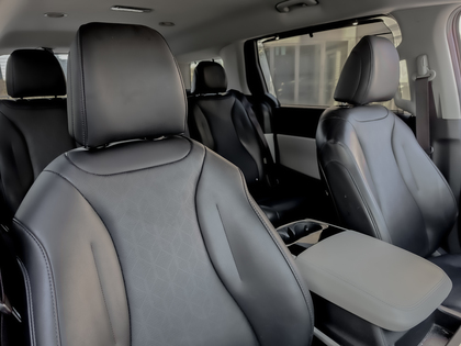 used 2022 Kia Carnival car, priced at $36,295