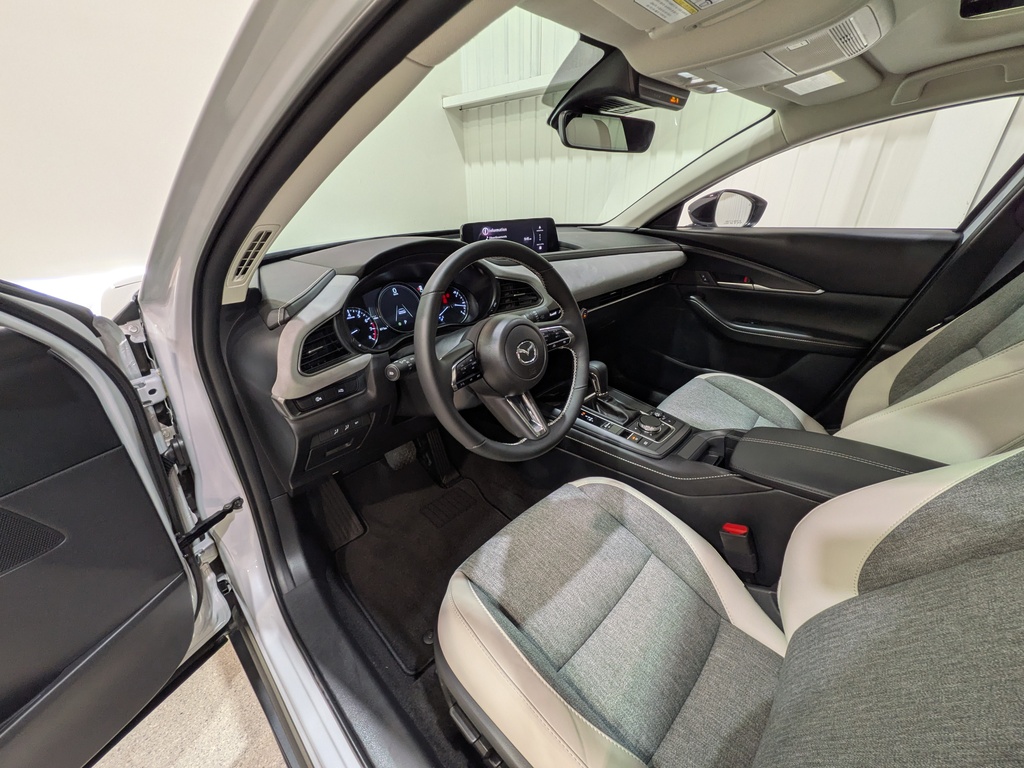 Mazda CX-30 2026