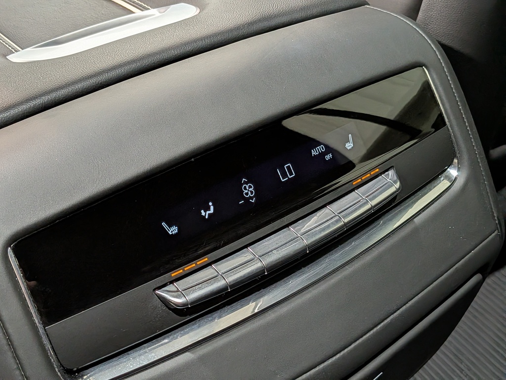 Cadillac Escalade 2023