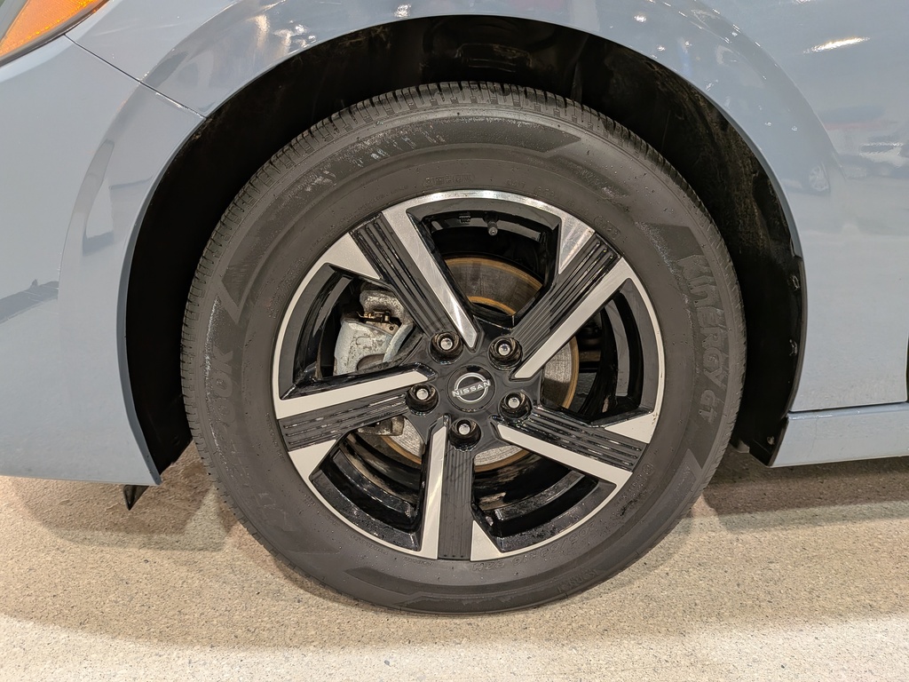Nissan Sentra 2024
