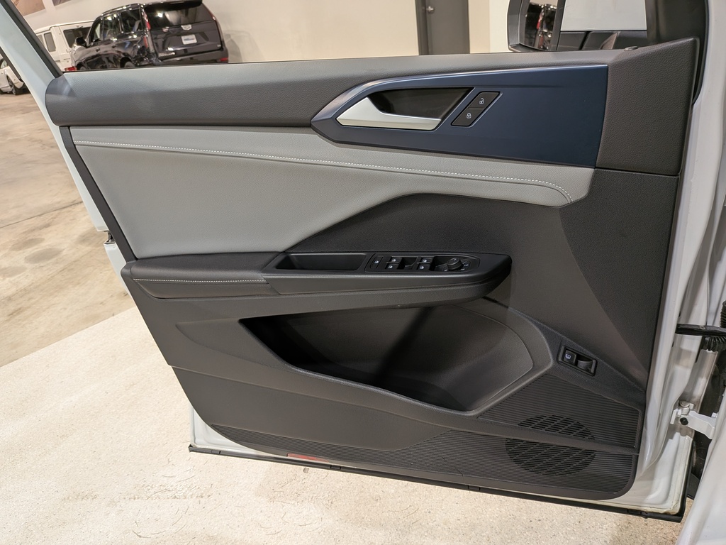 Volkswagen Taos 2024
