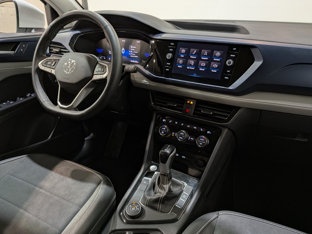Volkswagen Taos 2024