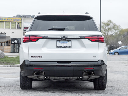 used 2022 Chevrolet Traverse car, priced at $40,995