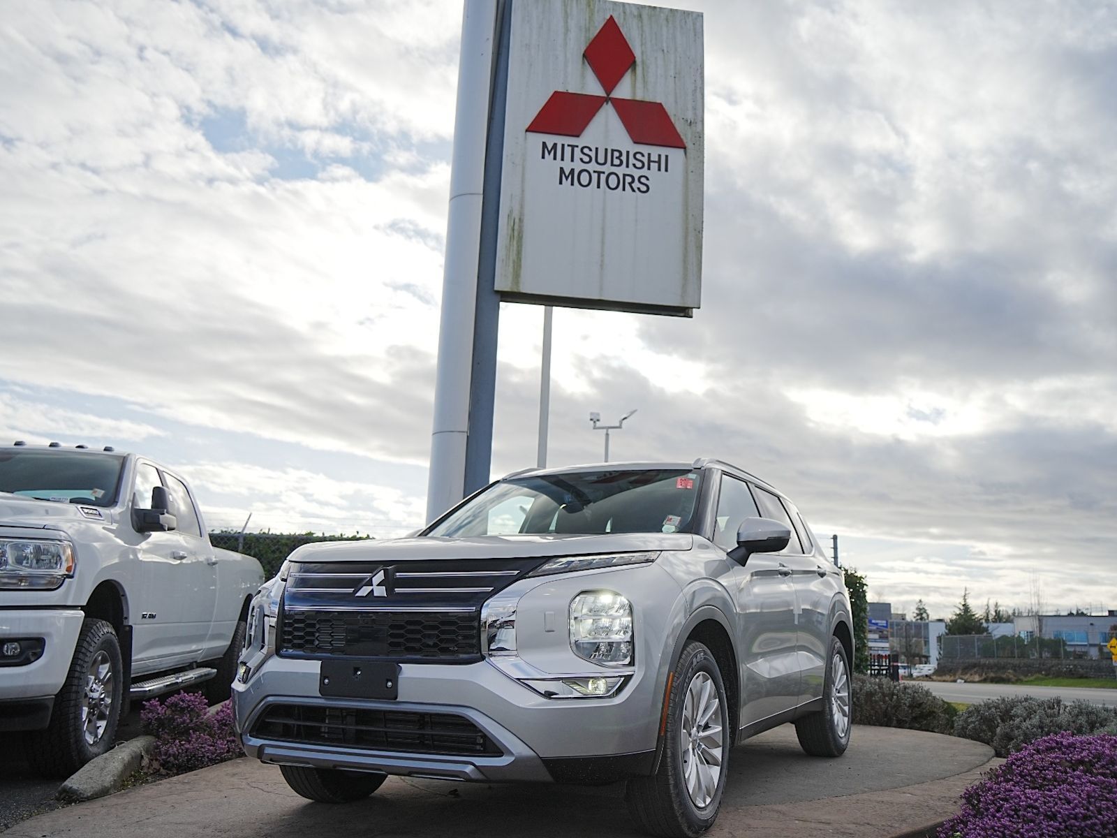2026 Mitsubishi Outlander