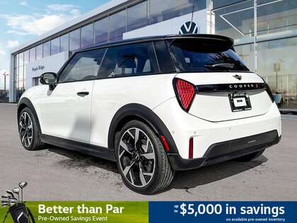 used 2025 MINI 3 Door car, priced at $33,748