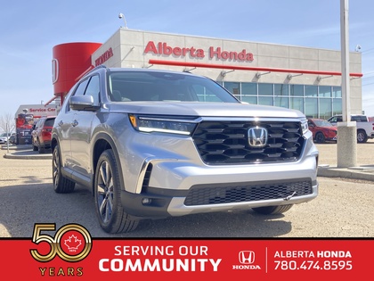 used 2025 Honda Pilot car, priced at $62,900