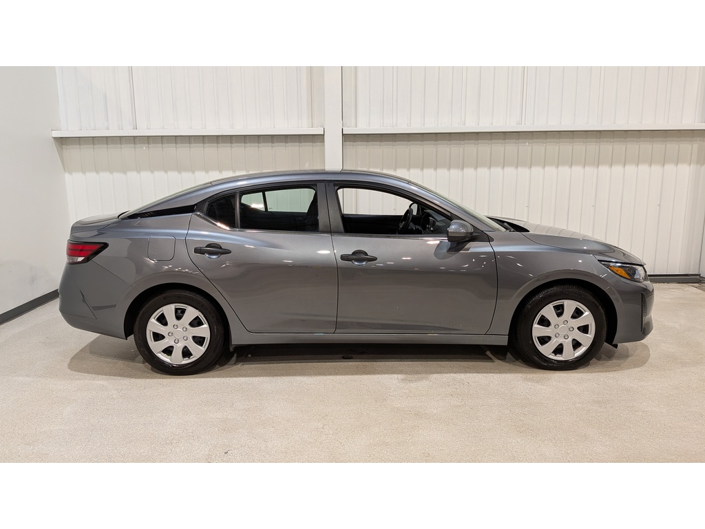 Nissan Sentra 2024