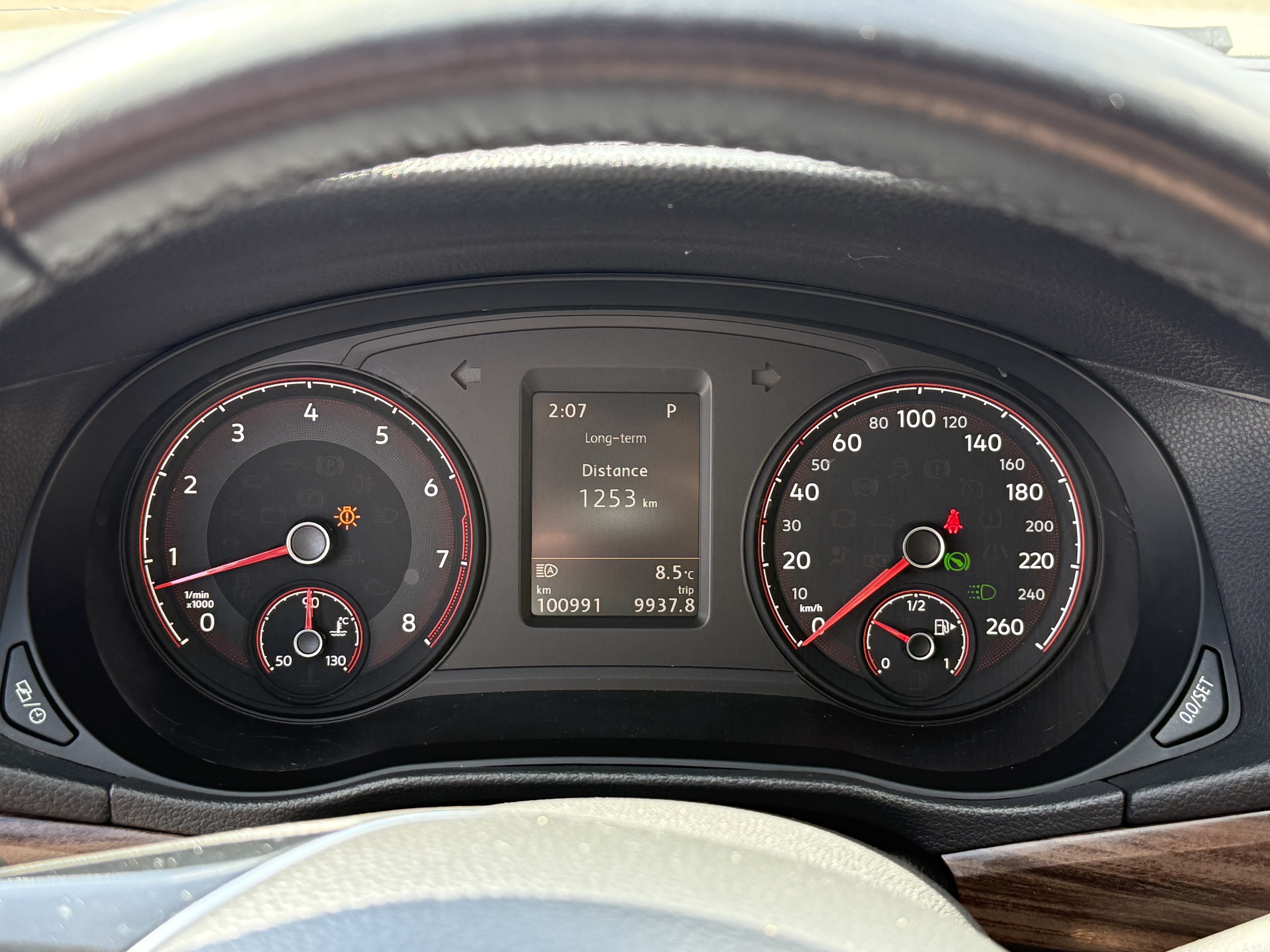 2020 Volkswagen Passat — view 15