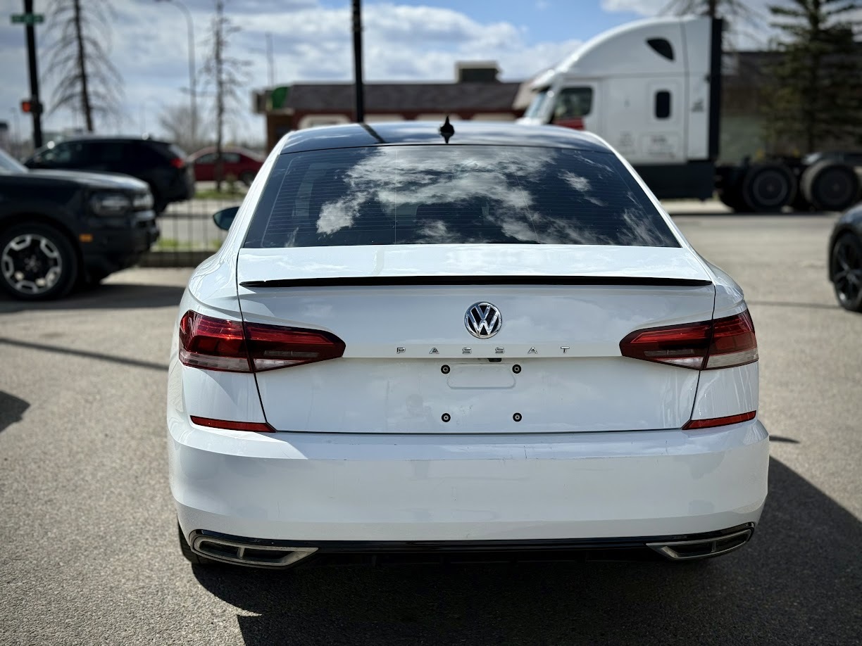 2020 Volkswagen Passat — view 5