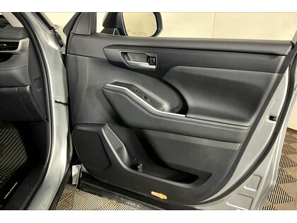 used 2024 Toyota Highlander car, priced at $56,998