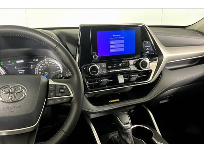 used 2024 Toyota Highlander car, priced at $56,998