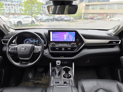 used 2023 Toyota Highlander car, priced at $50,995