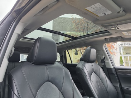 used 2023 Toyota Highlander car, priced at $50,995