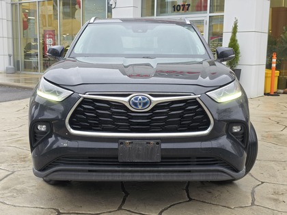 used 2023 Toyota Highlander car, priced at $50,995