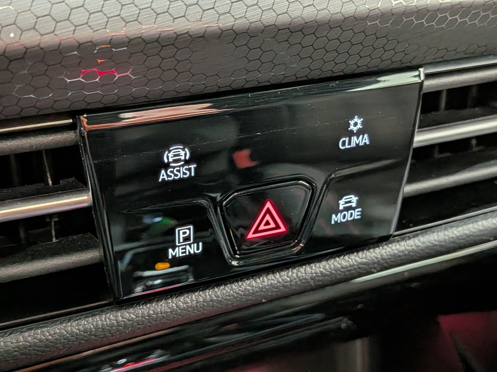 Volkswagen Golf GTI 2024