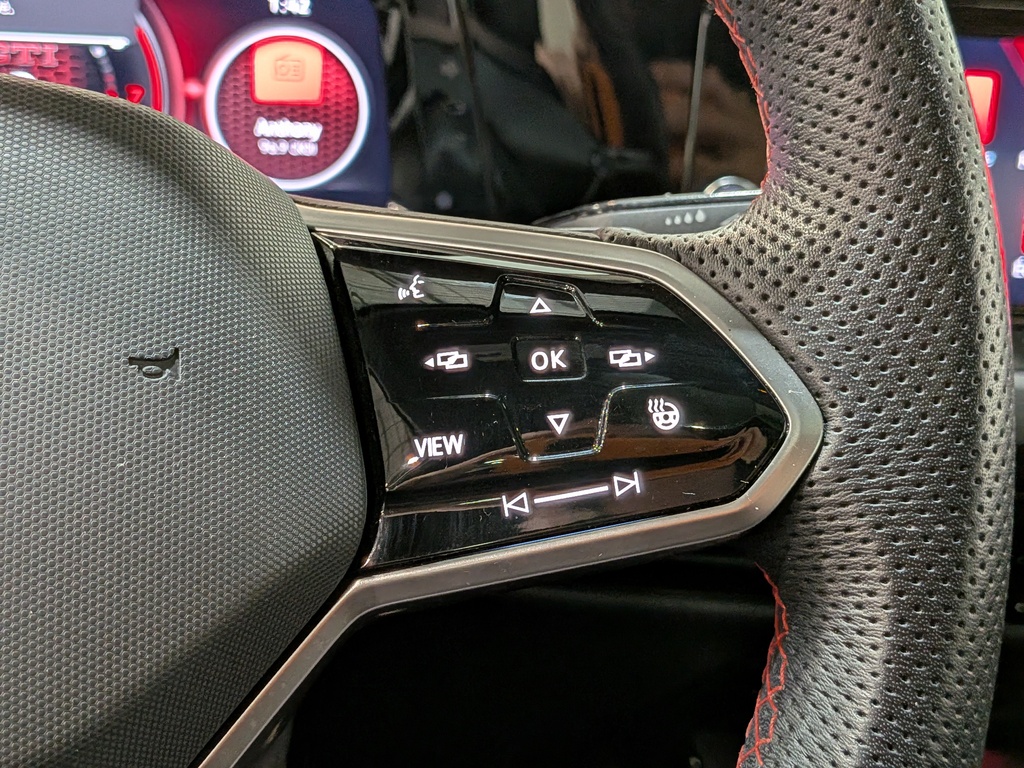Volkswagen Golf GTI 2024