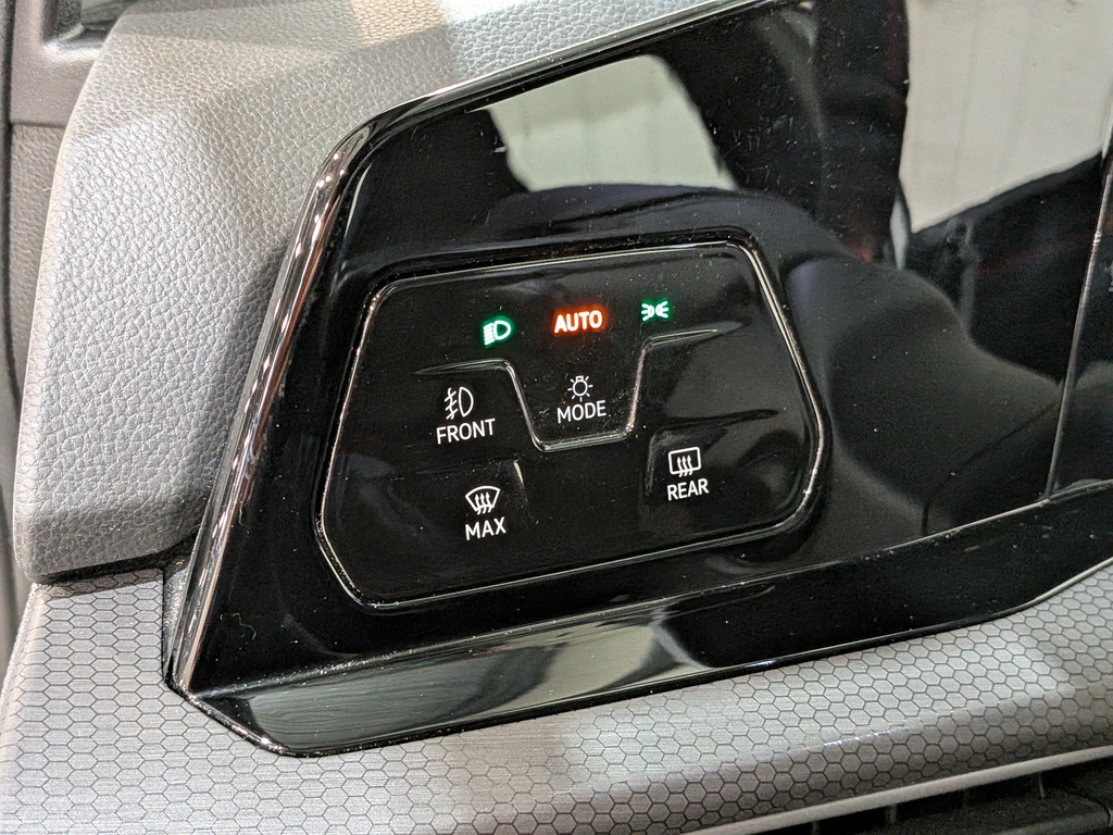 Volkswagen Golf GTI 2024