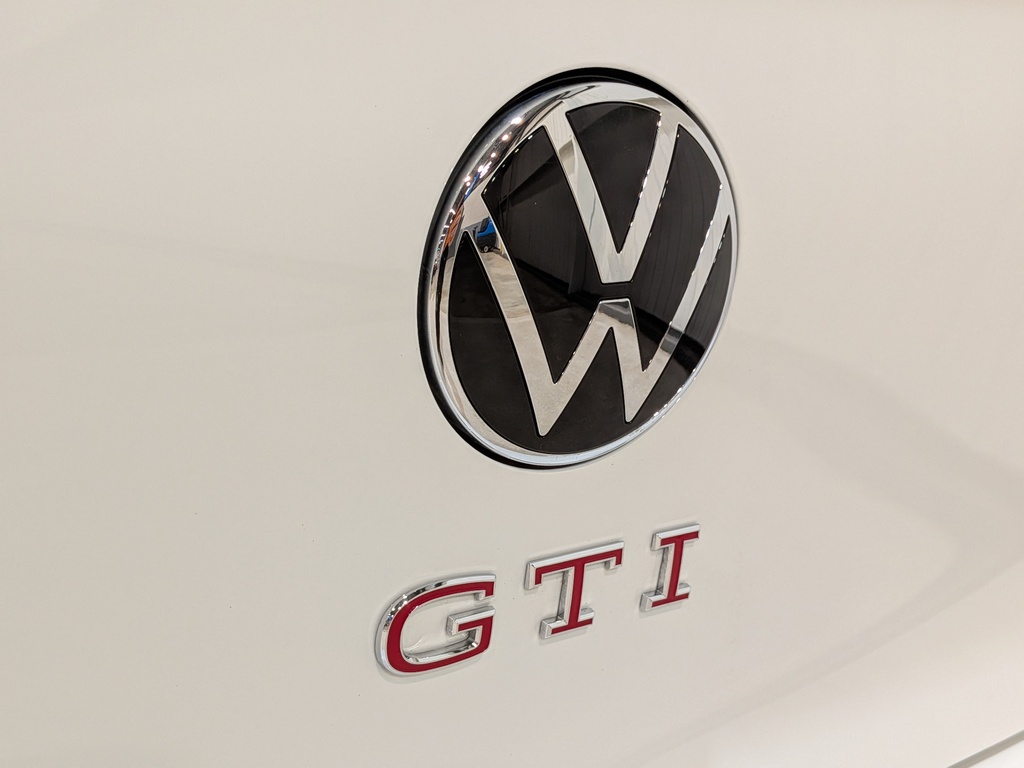 Volkswagen Golf GTI 2024