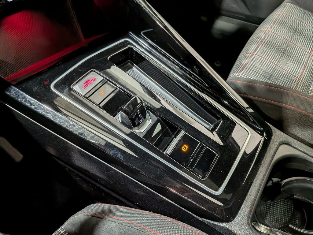 Volkswagen Golf GTI 2024