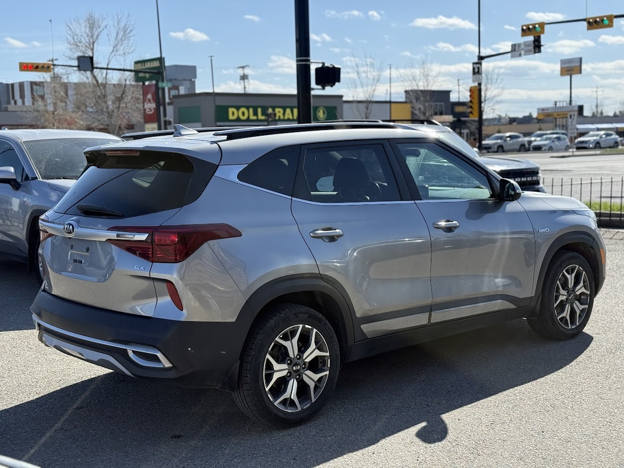 2021 Kia Seltos — view 4