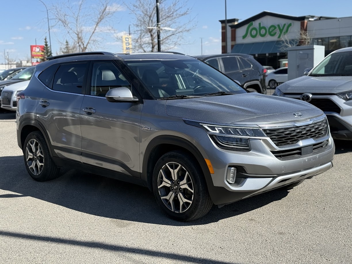 2021 Kia Seltos — view 3