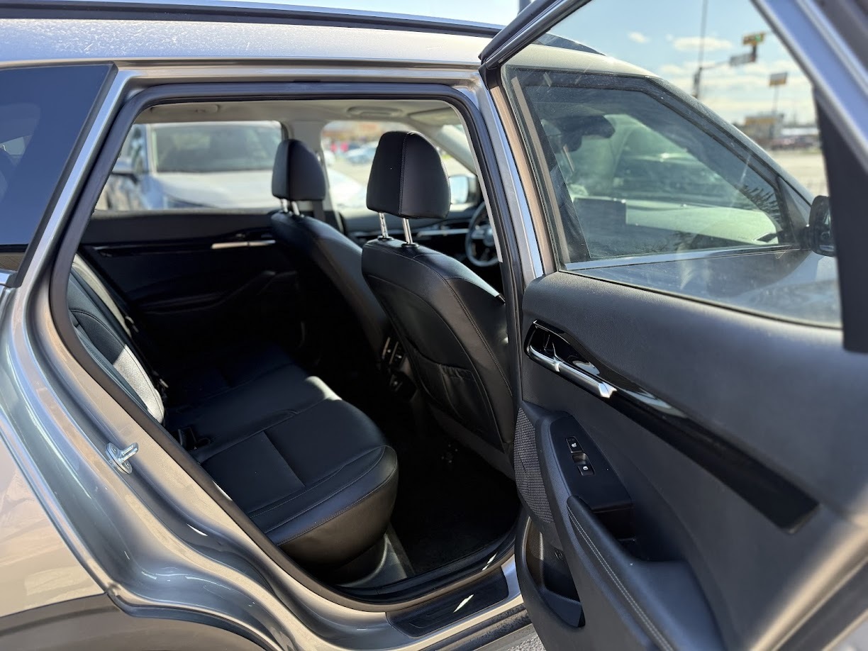 2021 Kia Seltos — view 10