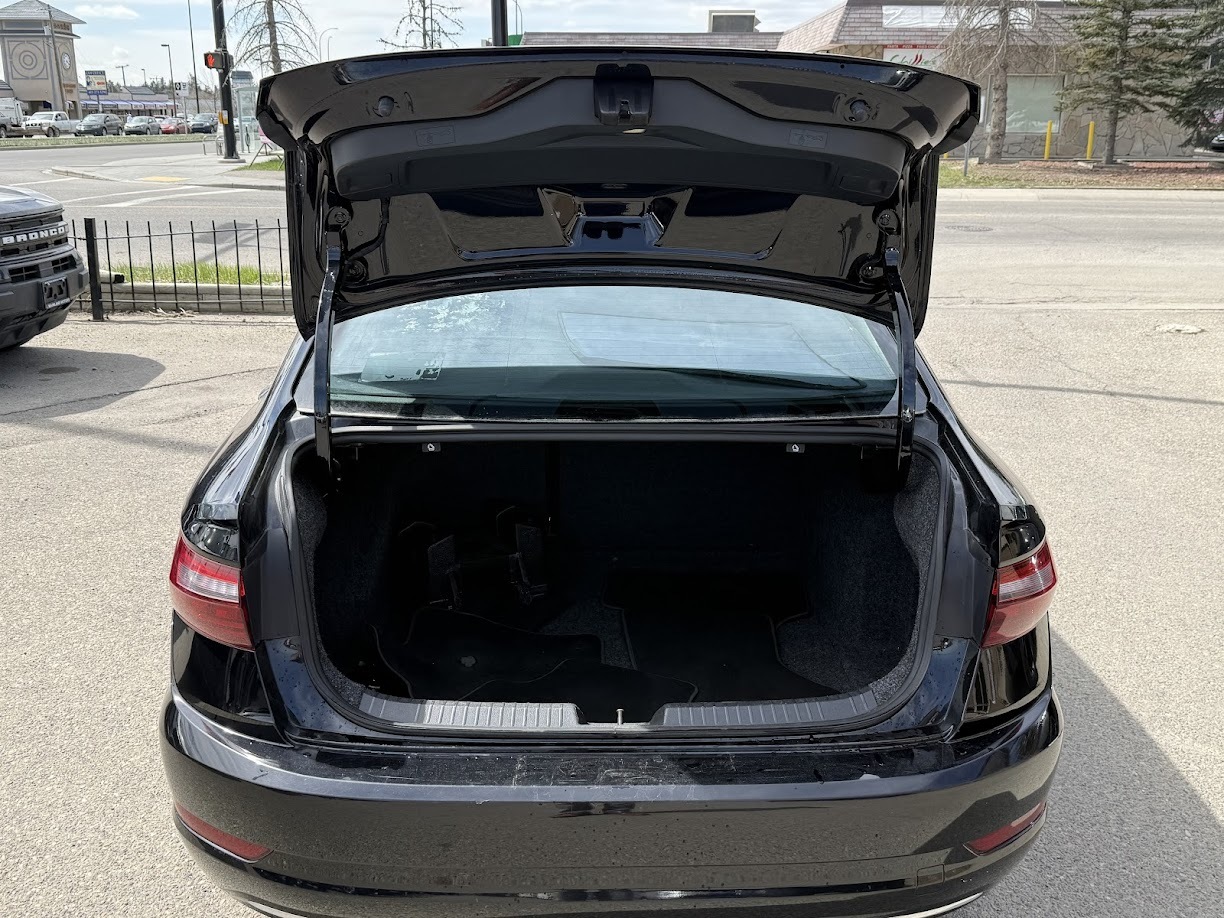 2021 Volkswagen Jetta — view 6