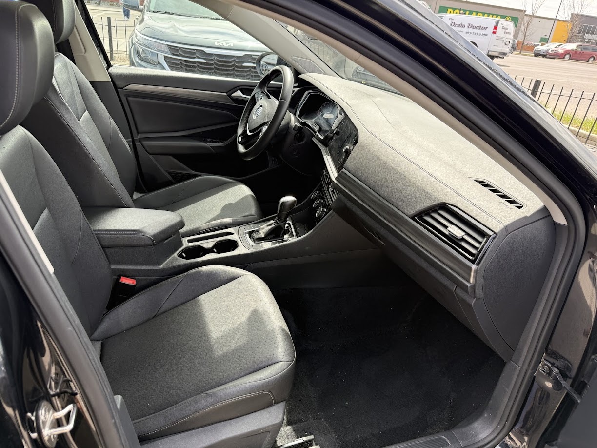 2021 Volkswagen Jetta — view 14