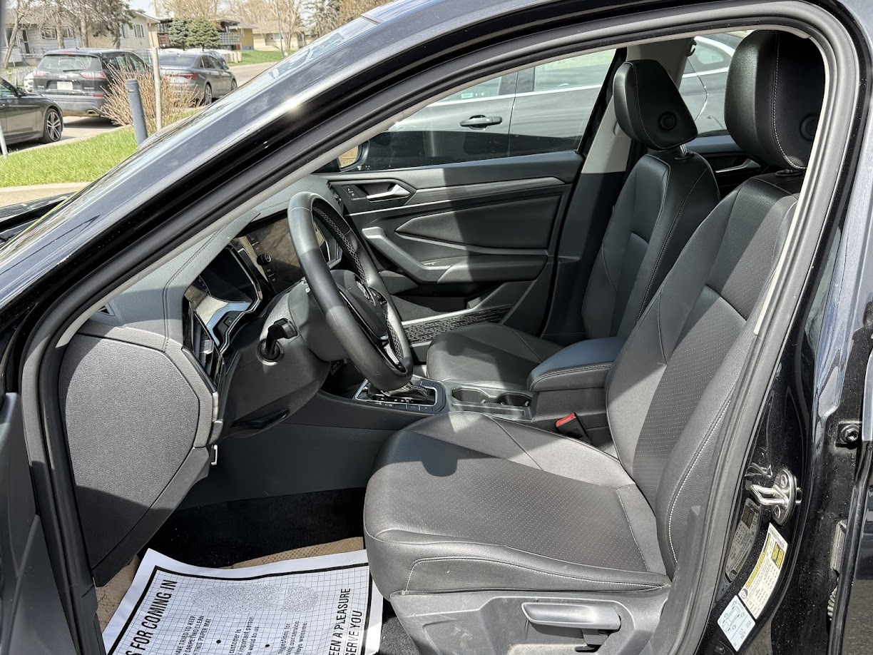 2021 Volkswagen Jetta — view 8