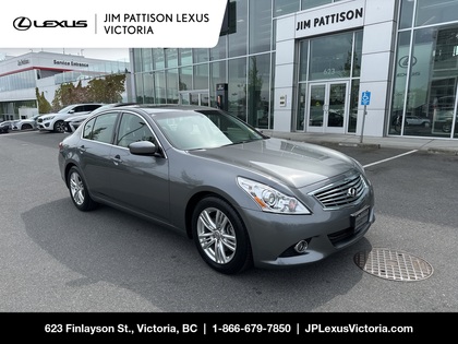 2013 INFINITI G37 Journey Sedan RWD