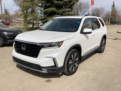 used 2025 Honda Pilot car, priced at $62,900
