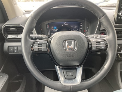 used 2025 Honda Pilot car, priced at $62,900
