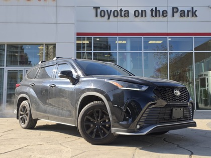 used 2021 Toyota Highlander car, priced at $40,995